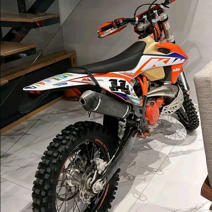 leo.4kz4