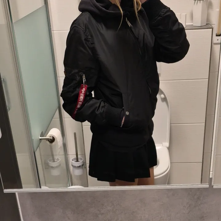 mia.202329