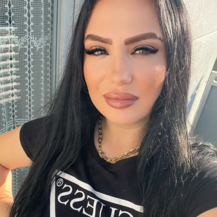 izabella_sanziana