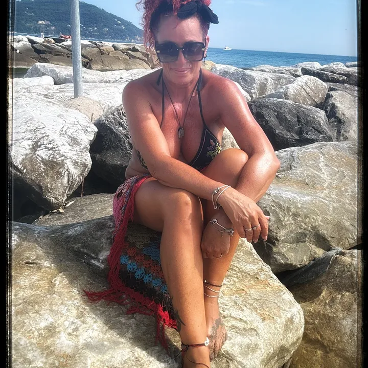 monica.743