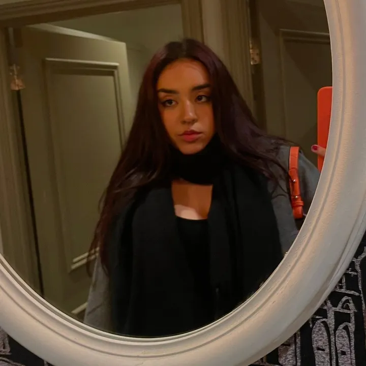 @juliannamaite