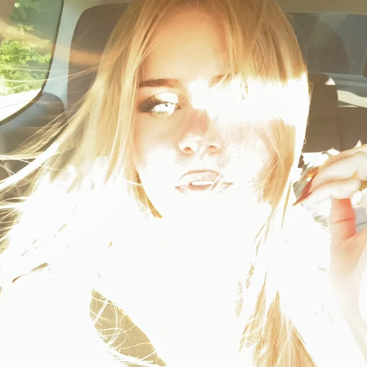 @nadinevws