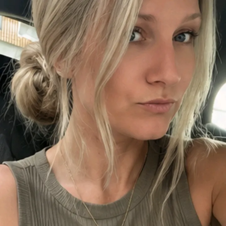 19_.angelina._84