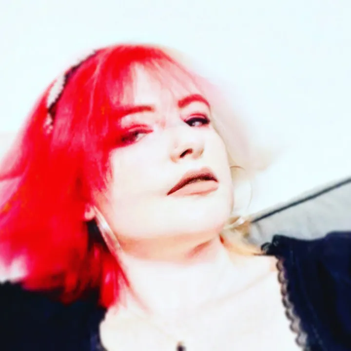 emialsta