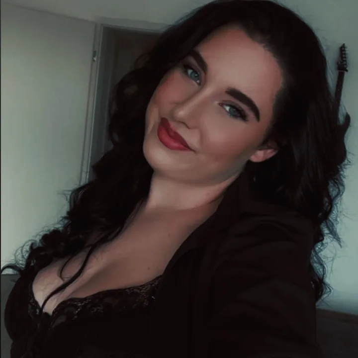 laura.acn