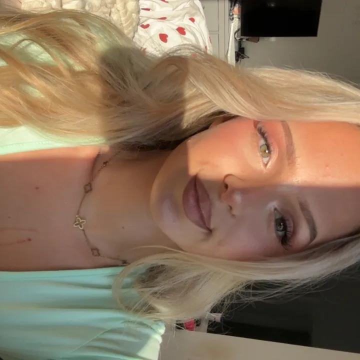 zoey_dpl