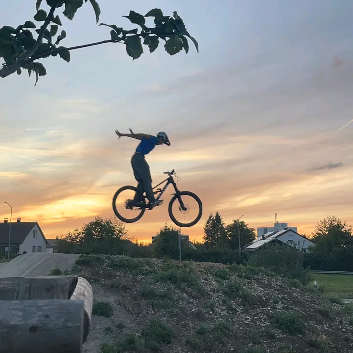 @elias123mtb