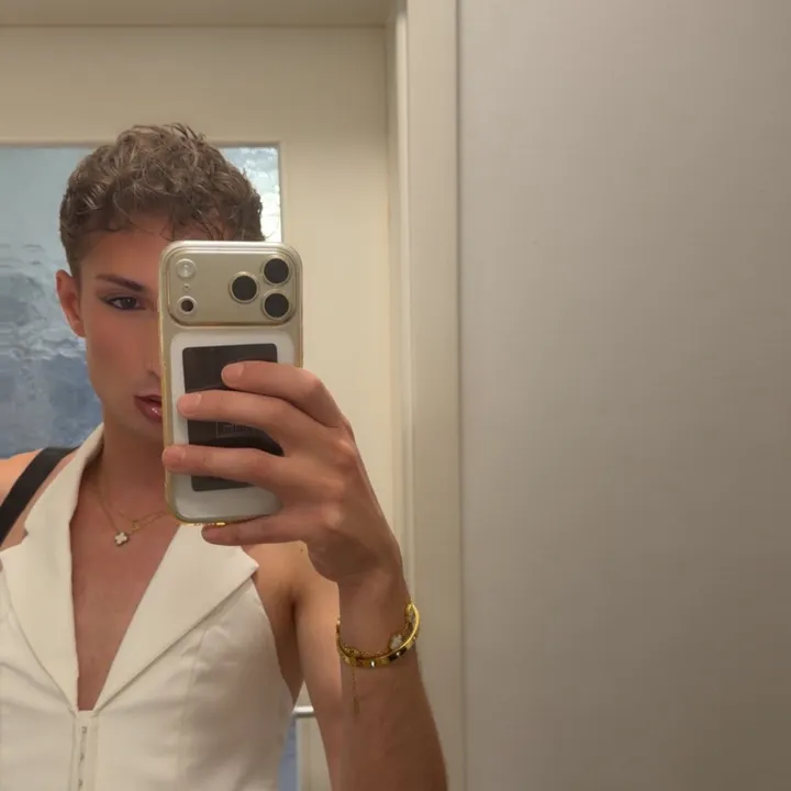 @hiiam.domi