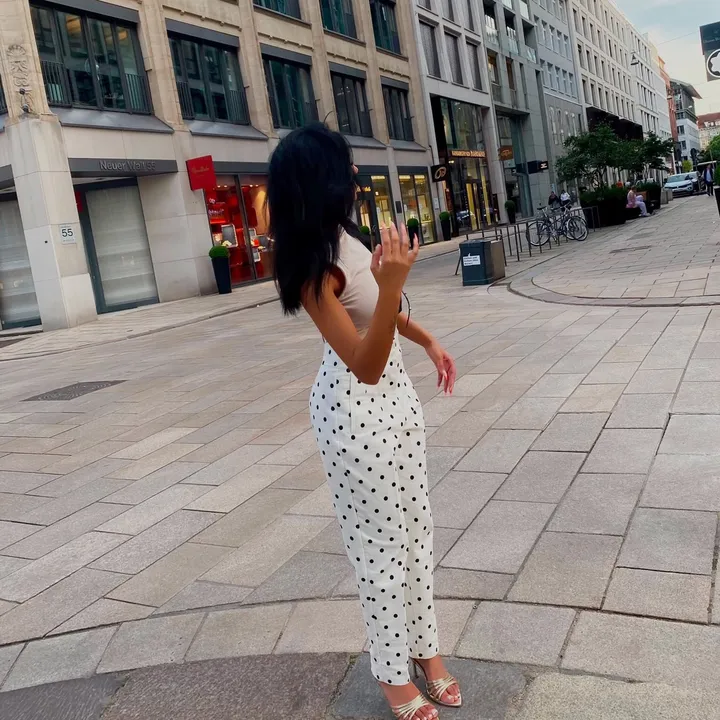 janeayvaa