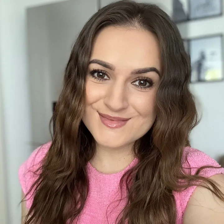 @b.katica_