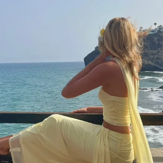 @smilazoe