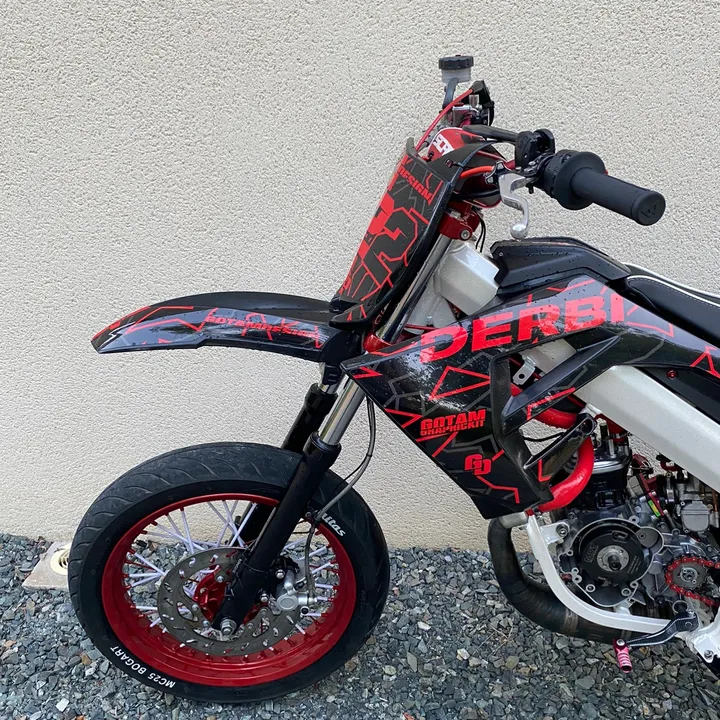 derbi_by_mth