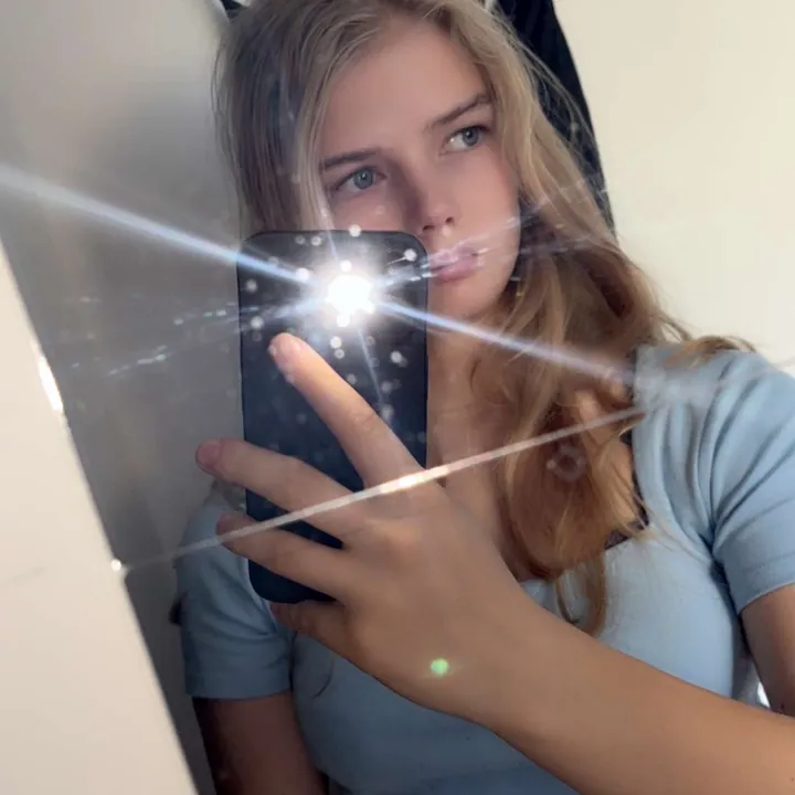 @lea251218