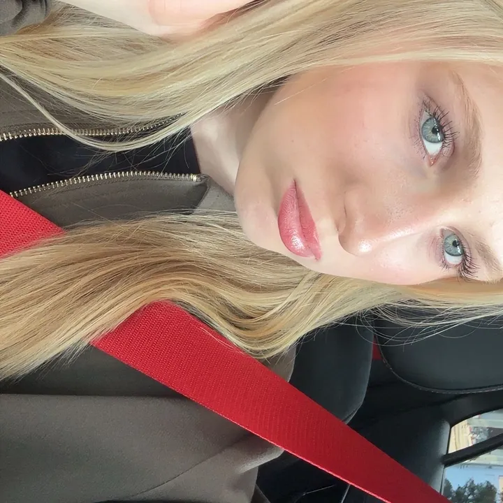 @vivi266_