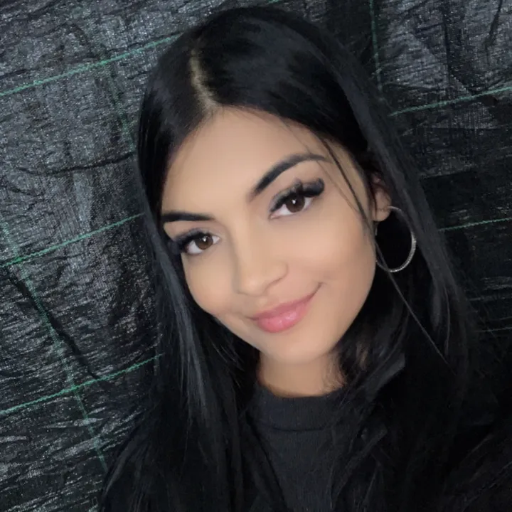 mada_amira