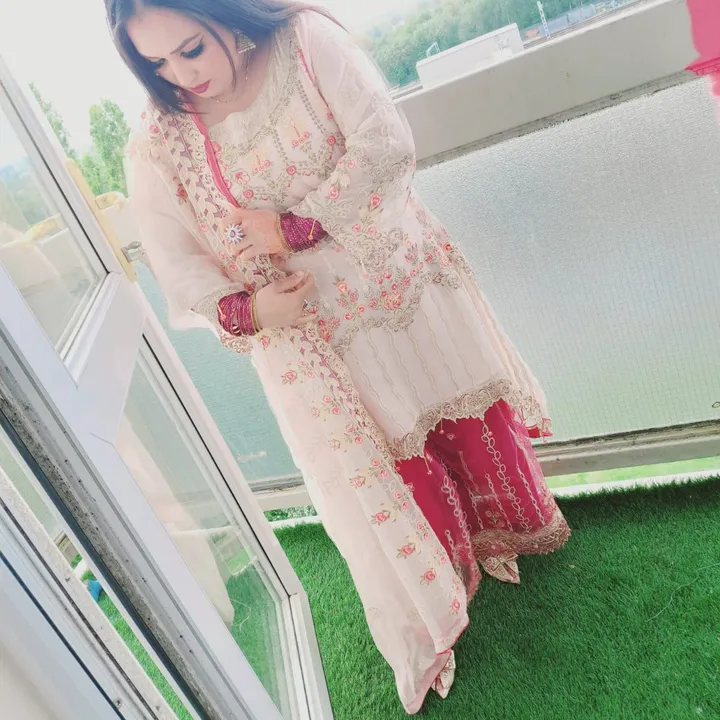 @falakpari707