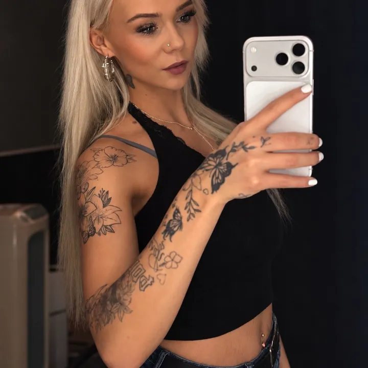 @blondiee.clx