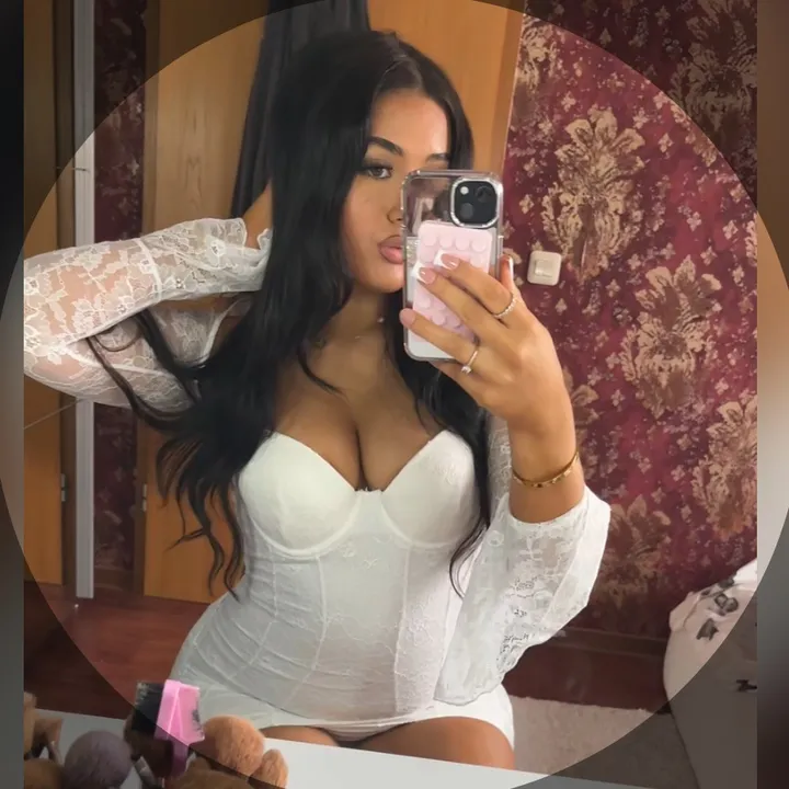 mia__qx