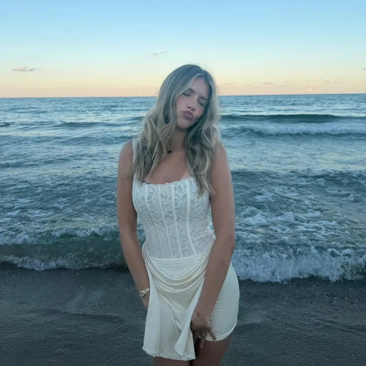 @lainysophie
