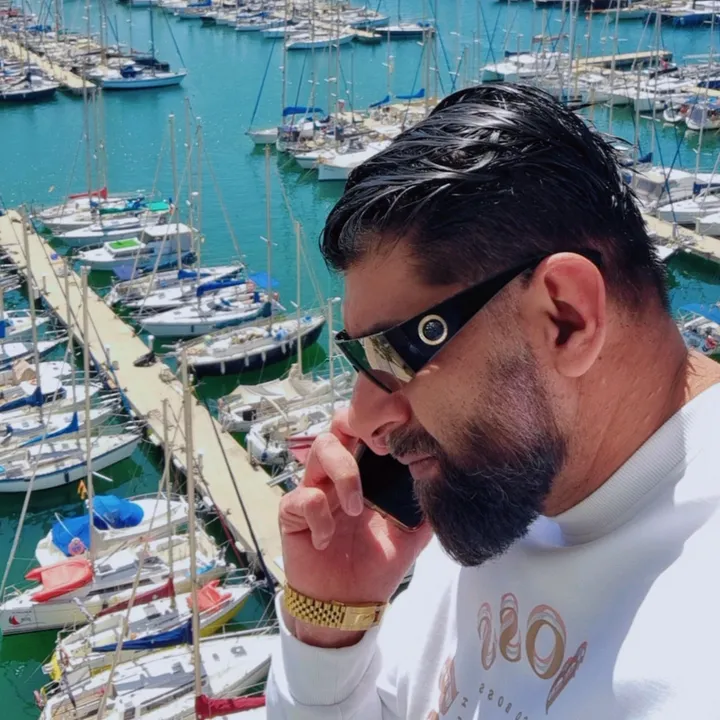 @kashrafiq