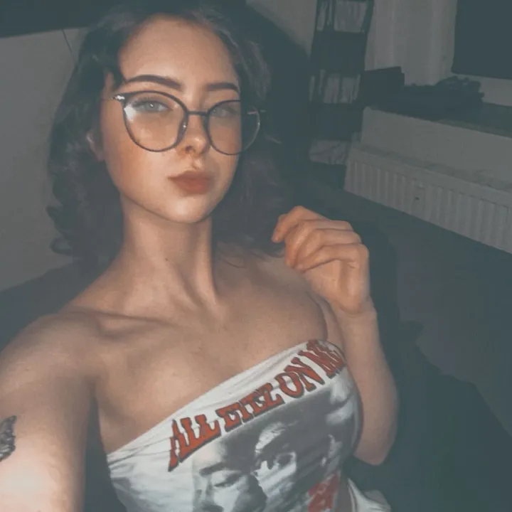 _sarah._sx