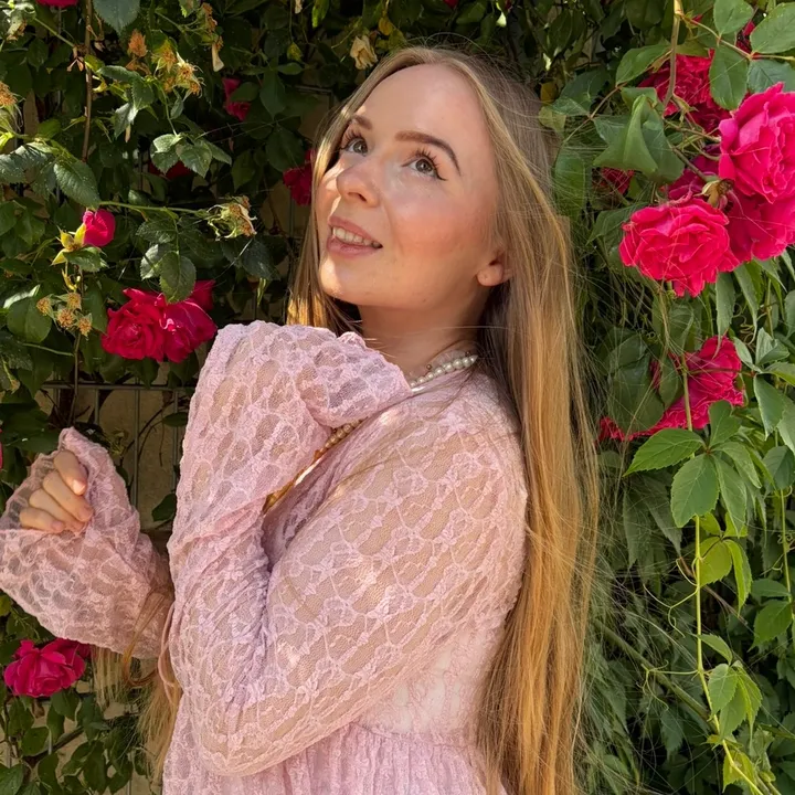 rosablauroth