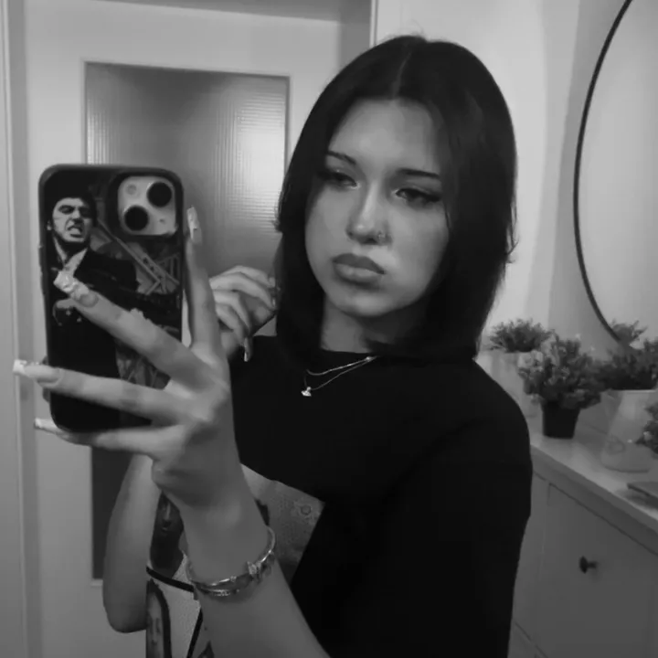 @sophie.snwski