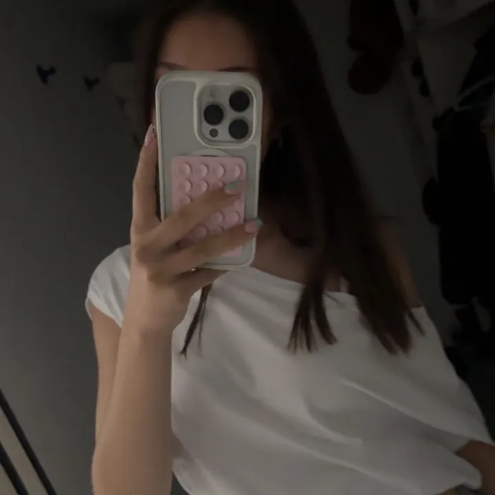 @lanaaaa_0117