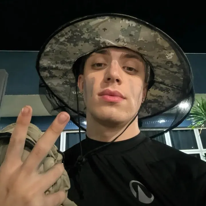 @idkitsjustmebruh