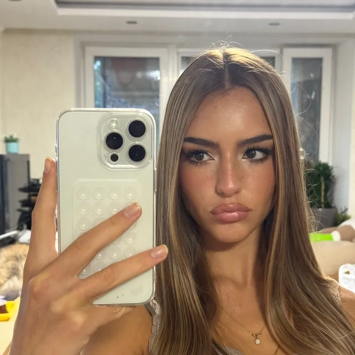 @arixdqf