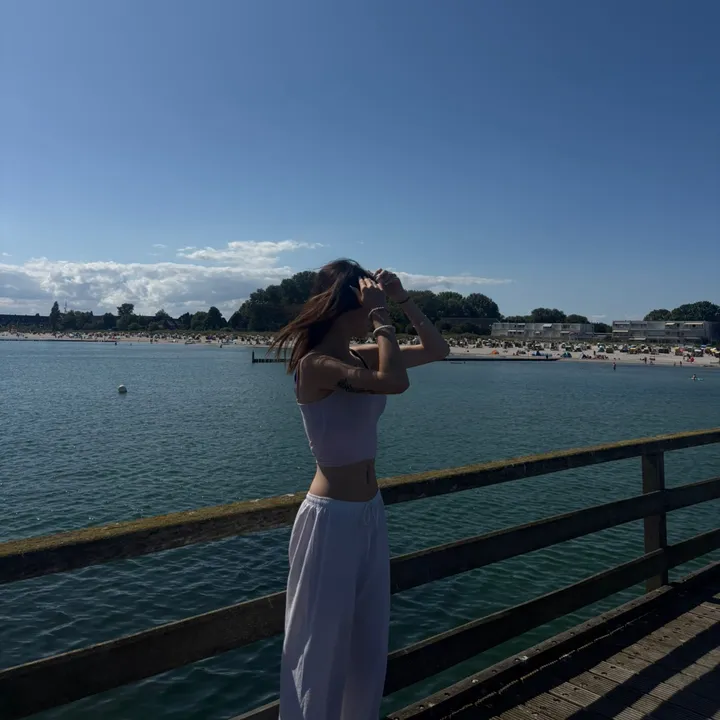 _444_leonie