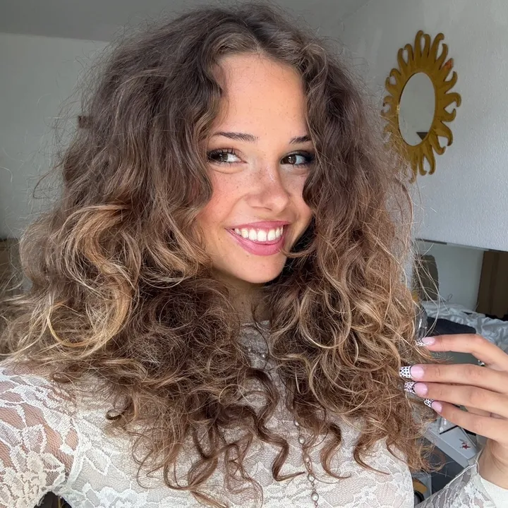 lolasol__