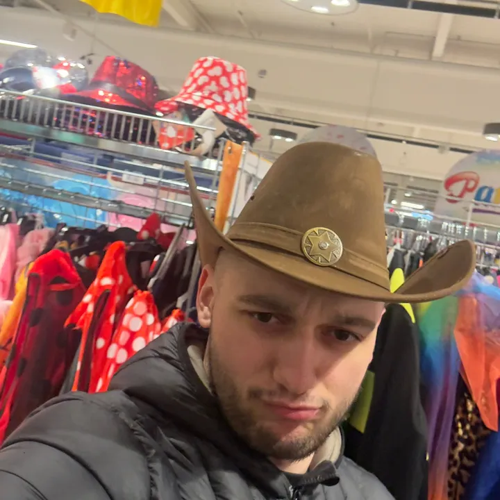@aleks_b17