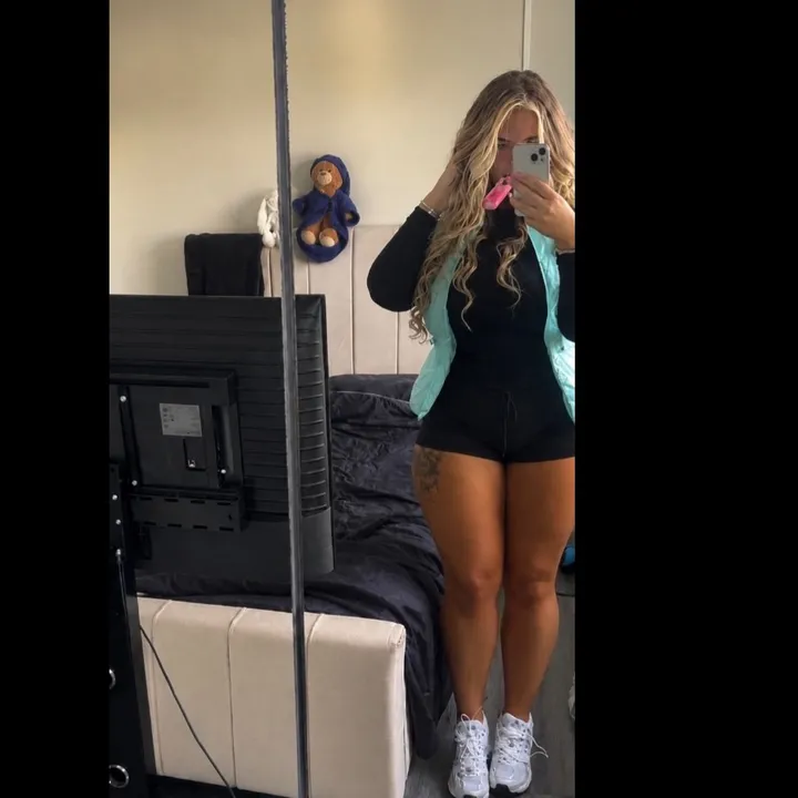 mia.elouise8920
