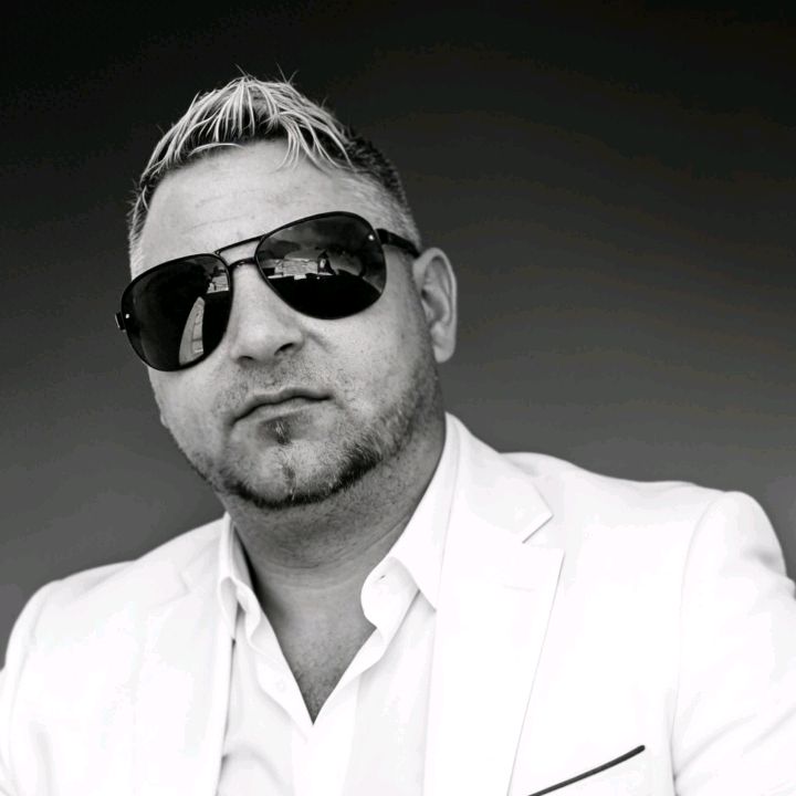 🎼🎶𝘼𝙉𝘿𝙍𝙀𝙔🎼🎶 - original sound