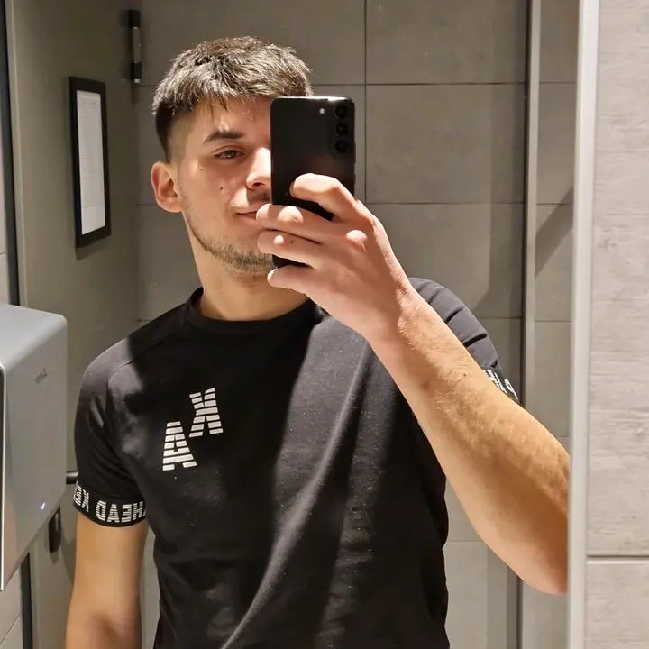 dany_d_2003