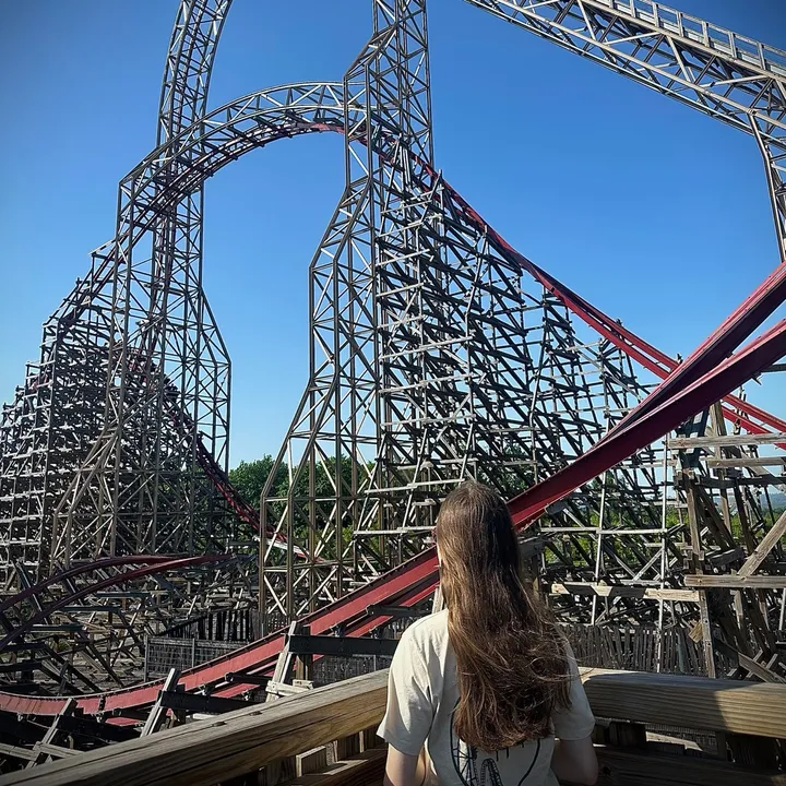 the.rollercoaster.girls