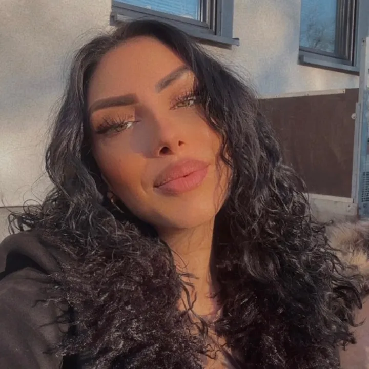 @ms.curlygurly