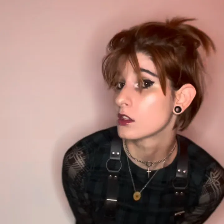 @chloeen__