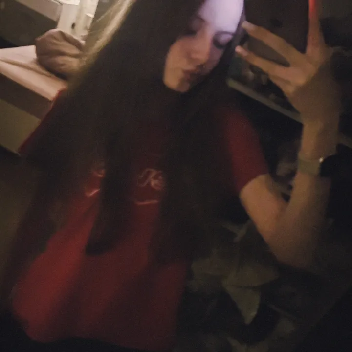 nikaaa1115