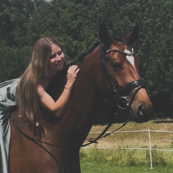 @leona_equestrian