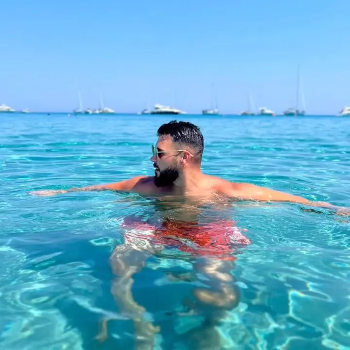 alex_dushku