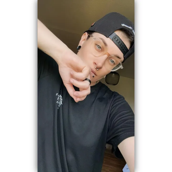 niejeliebt.offiziell