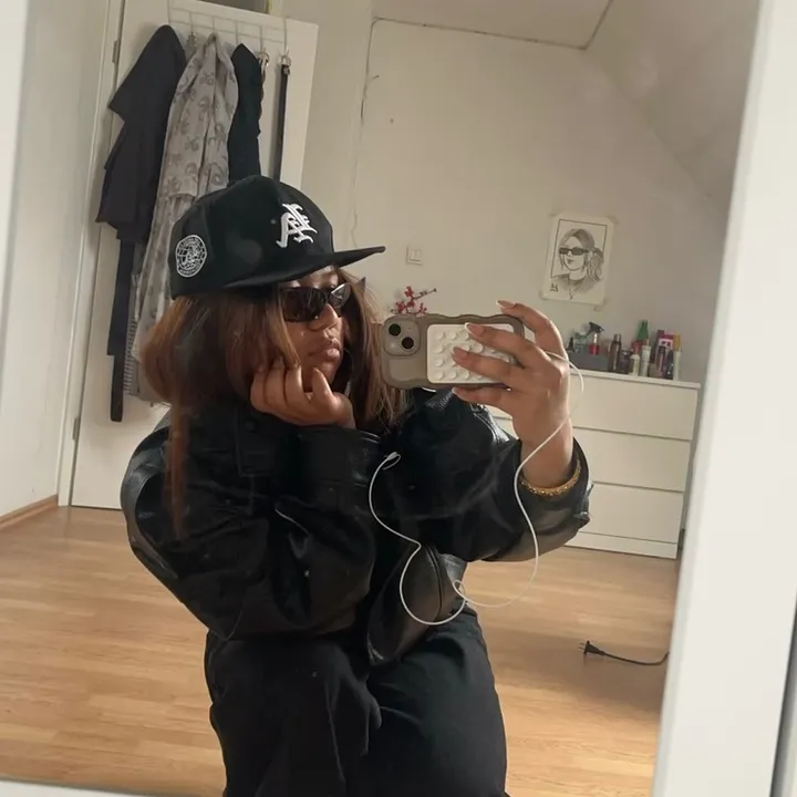 kiyona_95