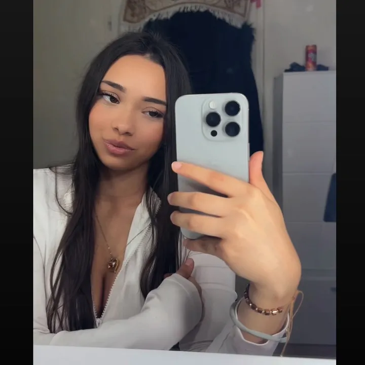 @_meloqk