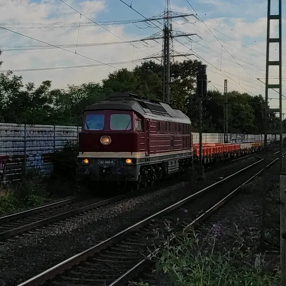 jstlink.trainspotter