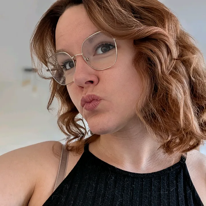 @anniesplacee