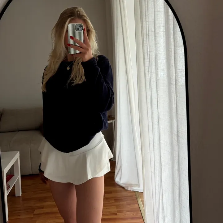 @sydneyperrinee