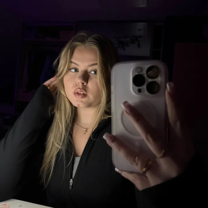 @sarah.sdf