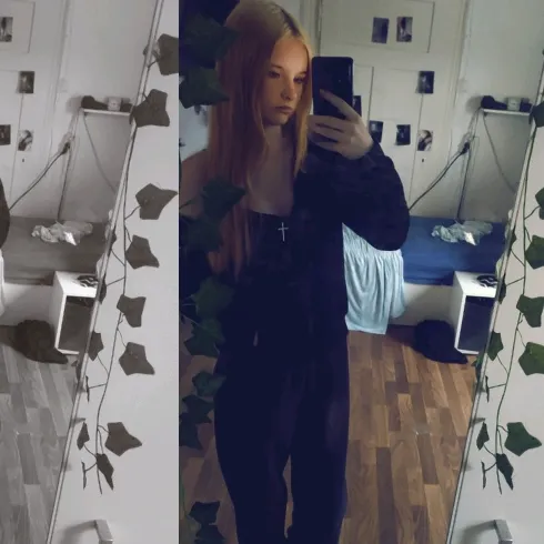 @mia100222